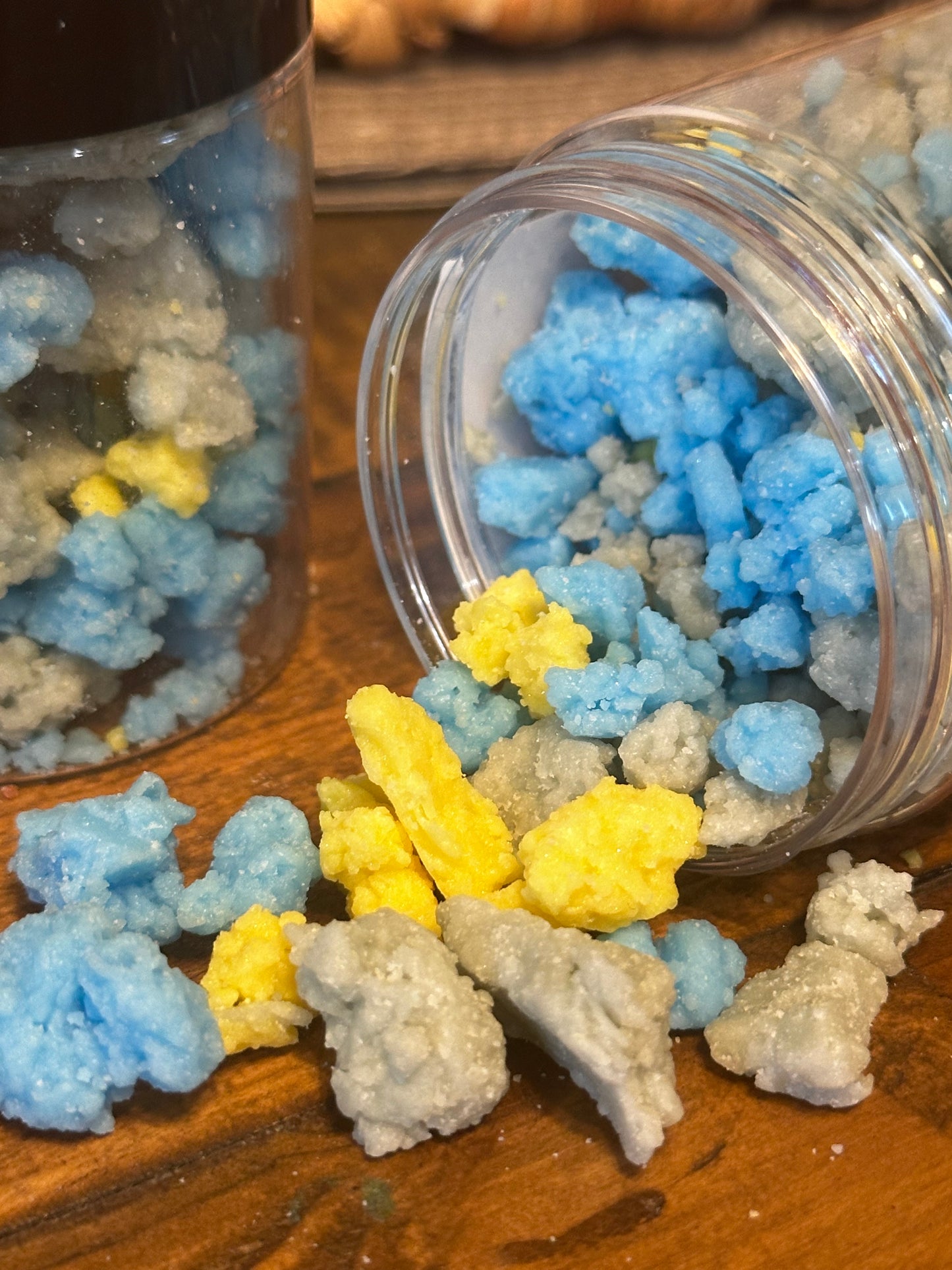 Blue Lotus & Moss Wax Melt Crumbles